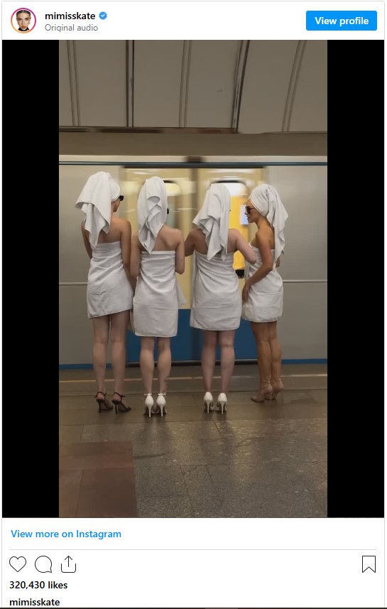 4 Towel Metro Girl